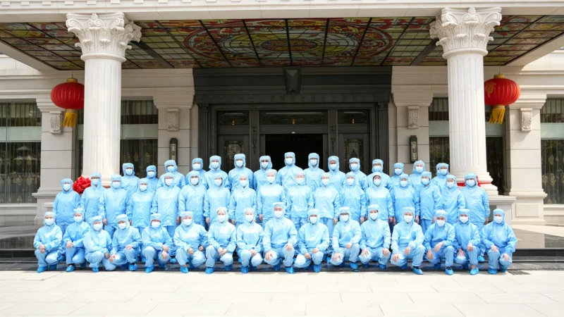 Kangbai Nian professional R&D and production team group photo for feminine care OEM factory